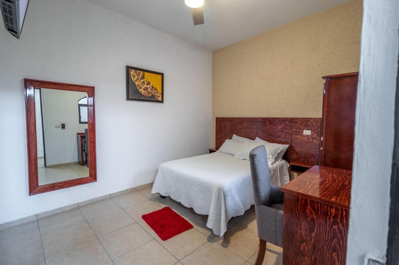 Hotel Casa Garatusa Yuriria 외부 사진